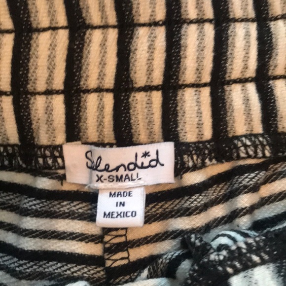 Striped shorts - Picture 2 of 2